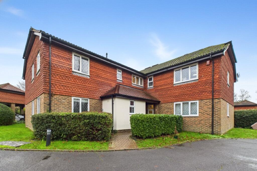 Main image of property: Hatchlands, Cuckfield, Haywards Heath, West Sussex, RH17