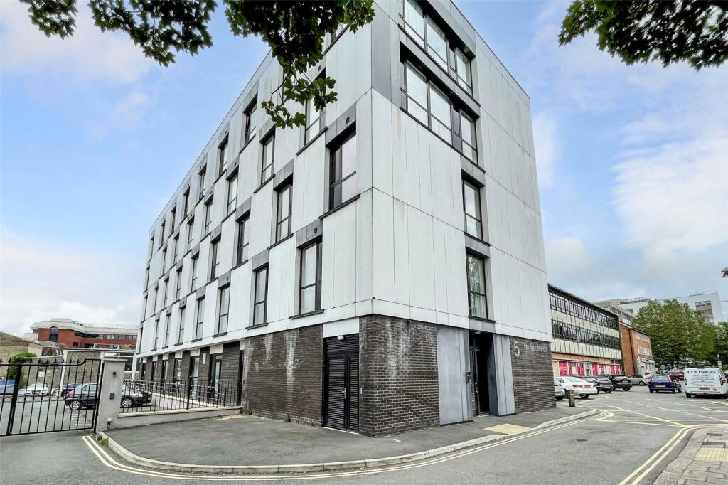 Main image of property: The Boulevard, Crawley, West Sussex, RH10