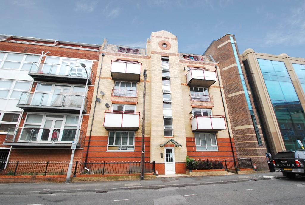 Main image of property: Vachel Road, Reading, Berkshire, RG1