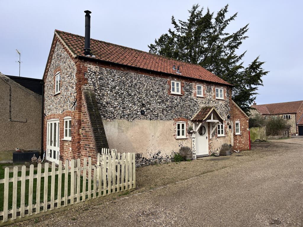 3 bedroom detached house for sale in Partridge Court, Gooderstone, PE33