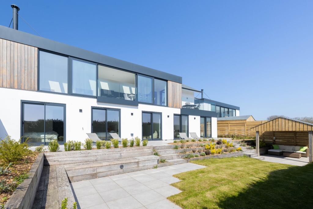 Main image of property: Spinnaker Drive, St Mawes