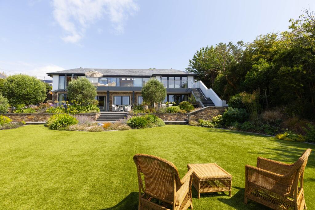 Main image of property: 150 Yards yards from St Mawes Harbourside
