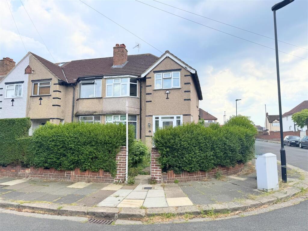 Main image of property: Lyndhurst Road, Greenford