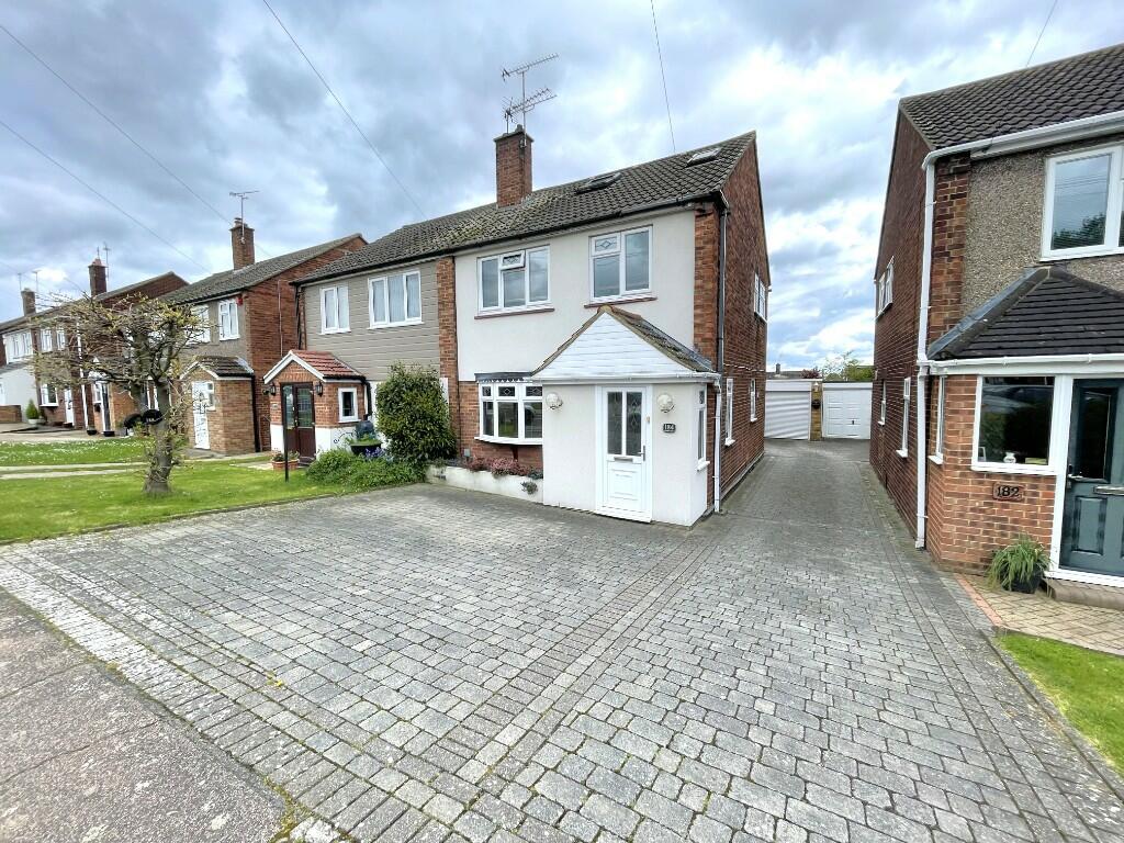3 bedroom semidetached house for sale in Abbotts Drive, StanfordLe