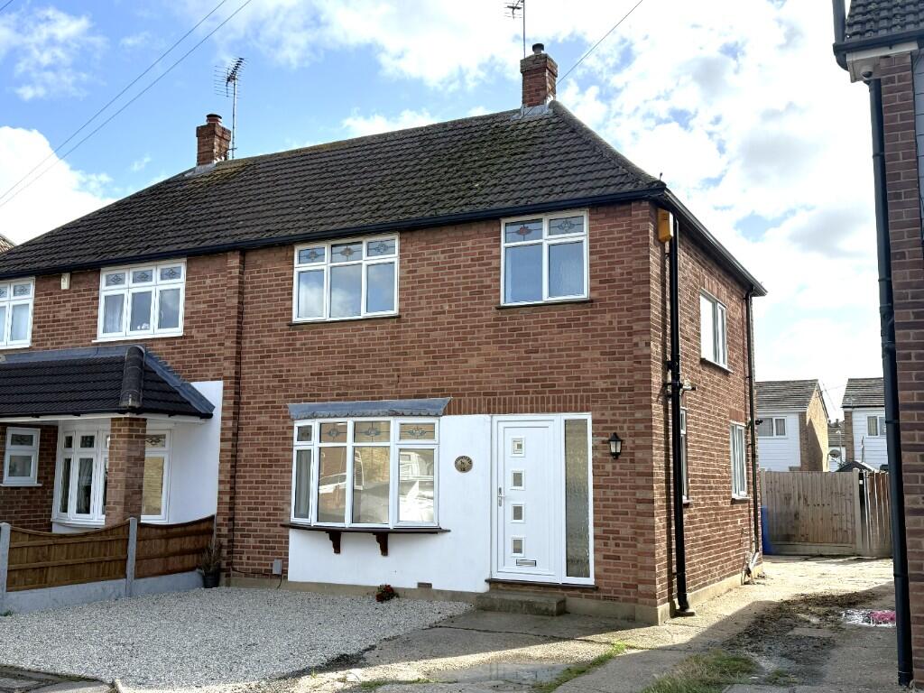 3 bedroom semi-detached house