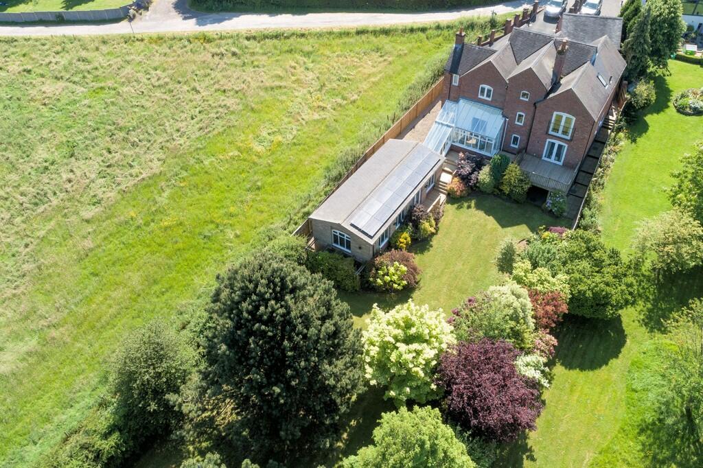 5 bedroom detached house for sale in Church Street, Hartshorne, DE11