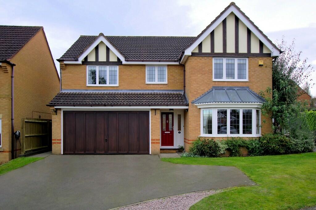 4 bedroom detached house for sale in Cowslip Close, Donisthorpe