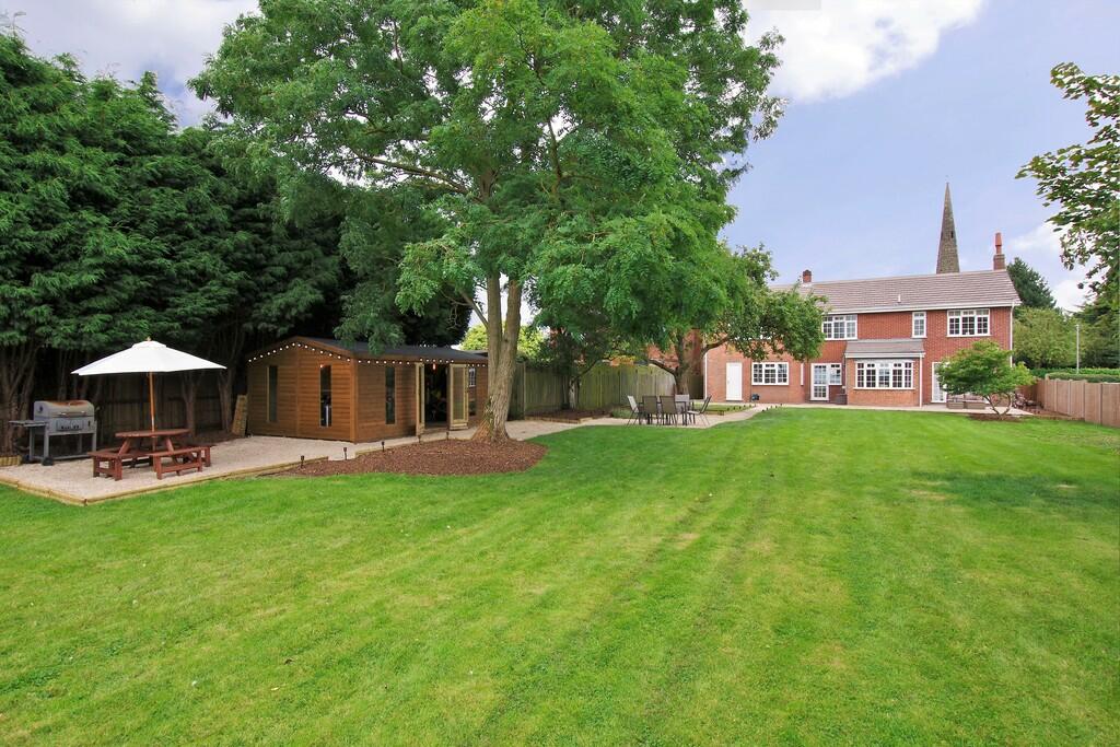 5 bedroom detached house for sale in Main Street, Normanton Le Heath, LE67