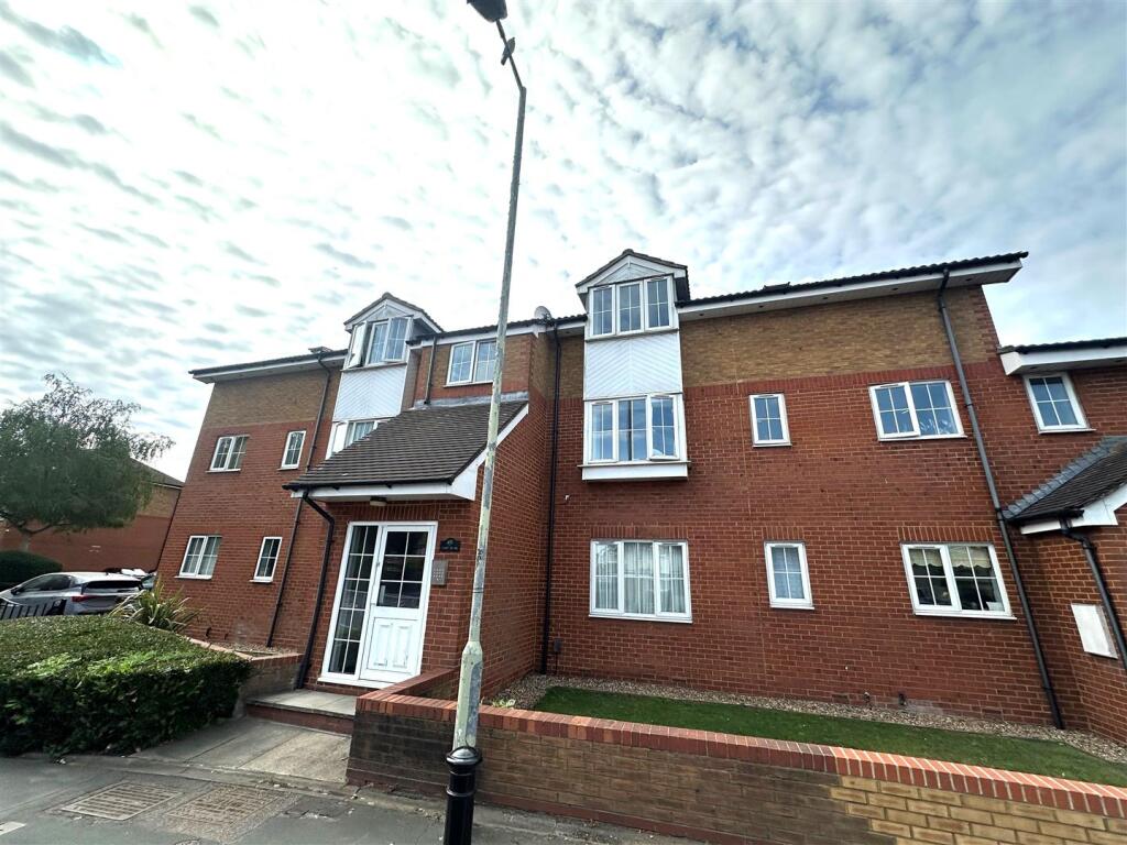 Main image of property: Holm Oak Park, Watford