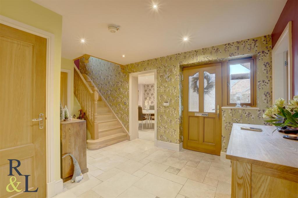 4 bedroom detached house for sale in Saddlers Gate, Radcliffe On Trent