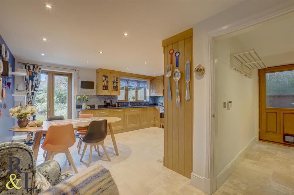 4 bedroom detached house for sale in Saddlers Gate, Radcliffe On Trent