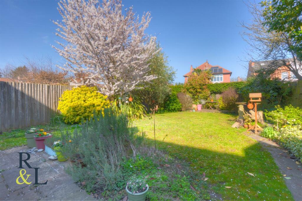 4 bedroom detached house for sale in Saddlers Gate, Radcliffe On Trent