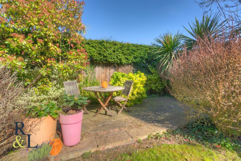 4 bedroom detached house for sale in Saddlers Gate, Radcliffe On Trent