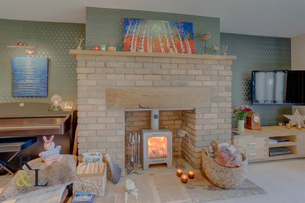 4 bedroom detached house for sale in Saddlers Gate, Radcliffe On Trent