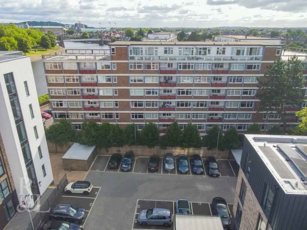 2 bedroom apartment for sale in Wilford Lane, West Bridgford