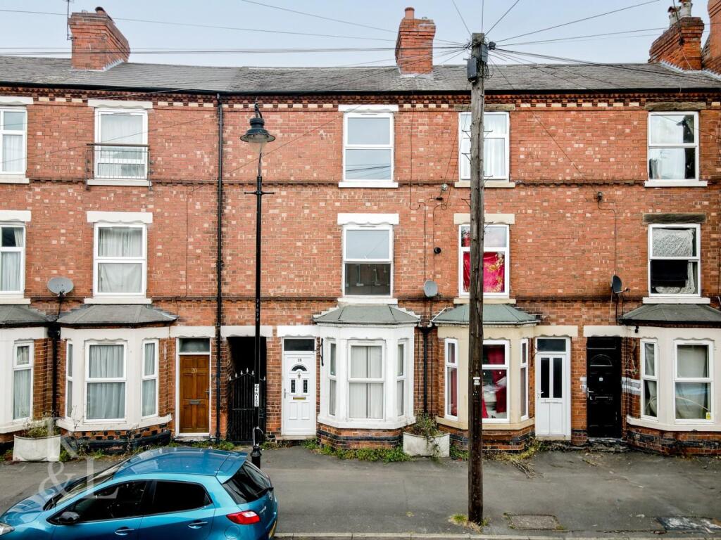 Main image of property: Wilford Crescent West, Nottingham