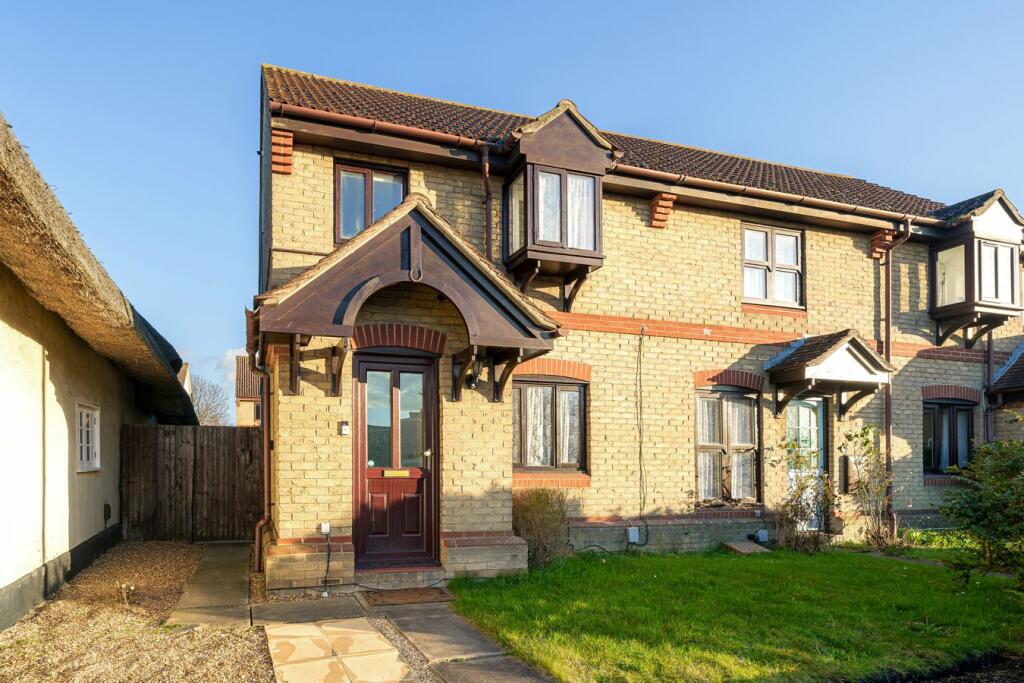 3 bedroom end of terrace house for sale in High Street, Arlesey, SG15