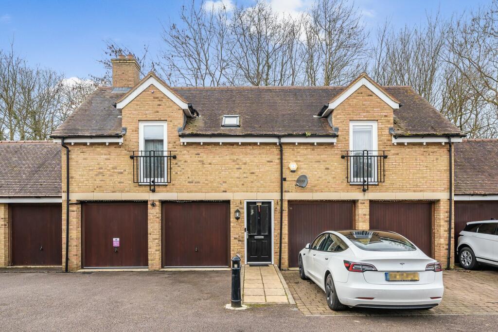 2 bedroom coach house for sale in Edison Way, Fairfield, Hitchin, SG5