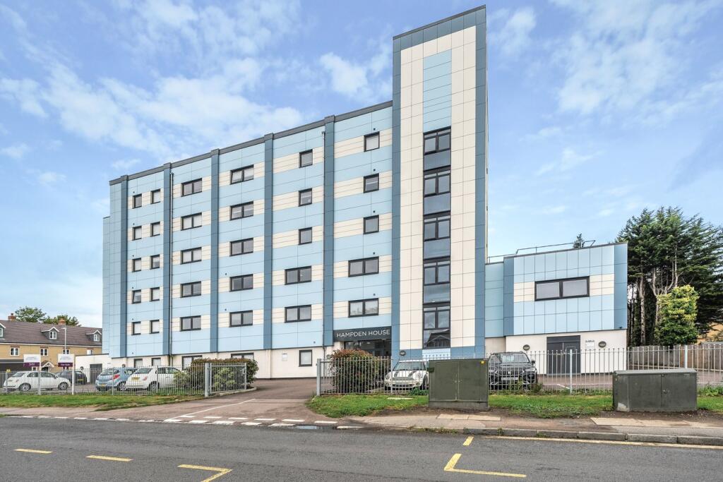 Main image of property: Hitchin Road, Arlesey, SG15