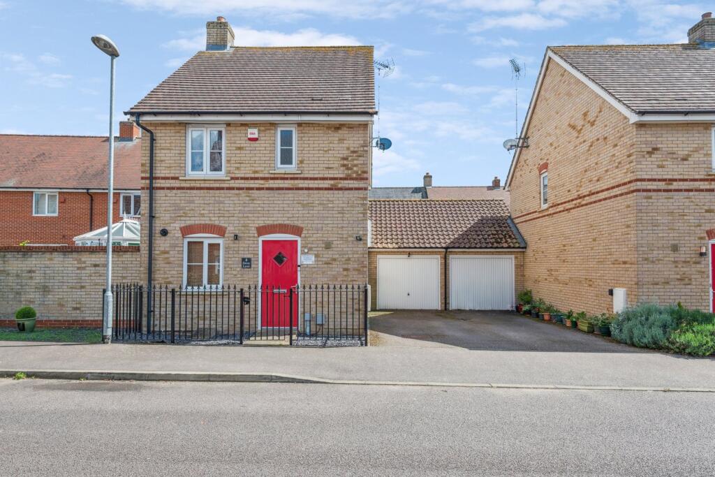 Main image of property: Daisy Lane, Stotfold, Hitchin, SG5