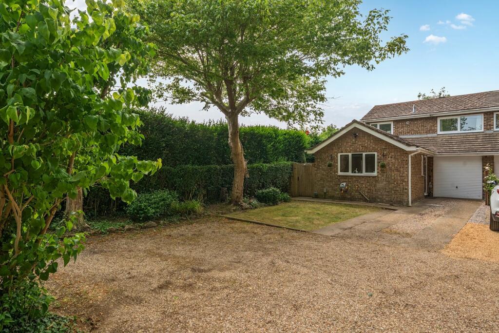 Main image of property: Brayes Manor, Stotfold, SG5
