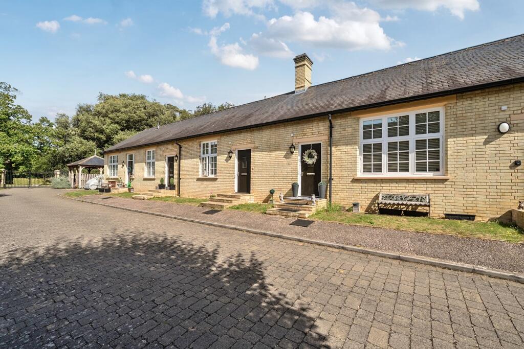 Main image of property: Middlemarch, Fairfield, Hitchin, SG5