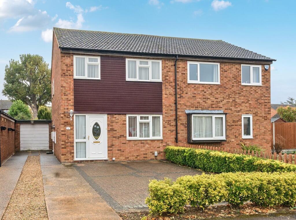 Main image of property: The Mixies, Stotfold, Hitchin, SG5