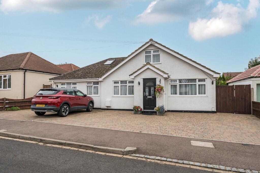7 bedroom detached house