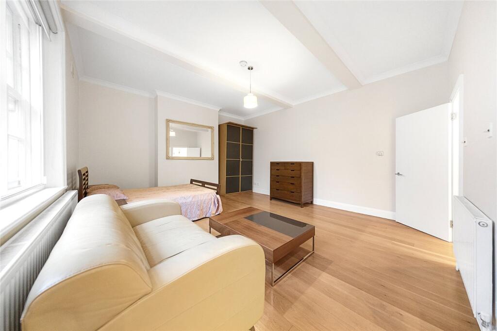 Main image of property: Bath Road, London, W4