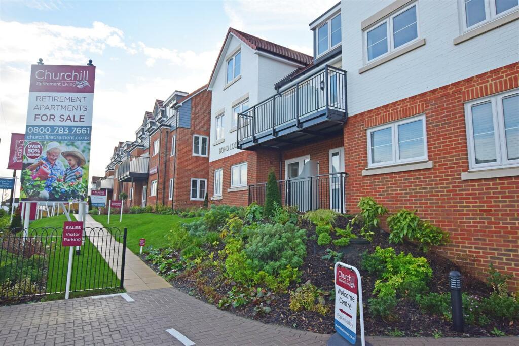 1 bedroom retirement property for sale in High Street, Rainham