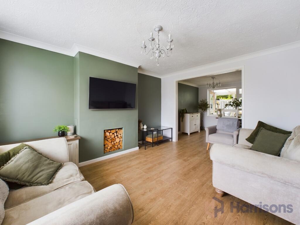 4 bedroom terraced house for sale in Westerham Road, Sittingbourne