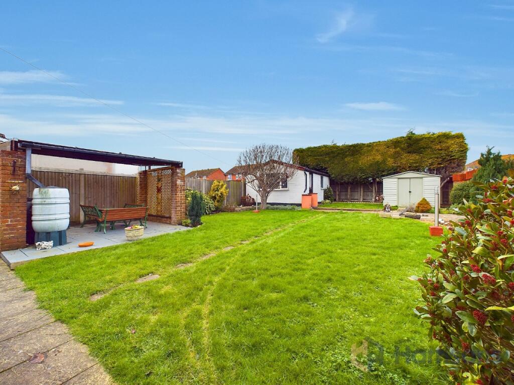 Main image of property: North Street, Sittingbourne, Kent, ME10 2HH