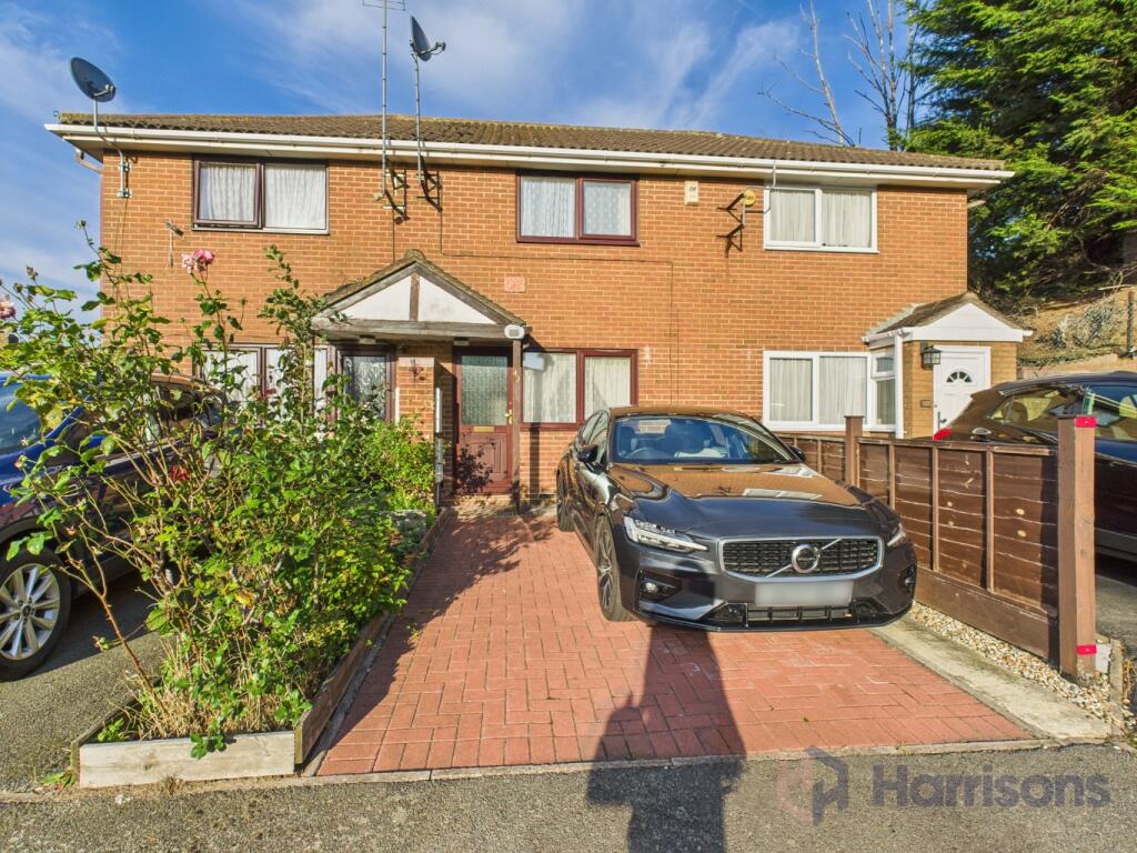 2 bedroom terraced house