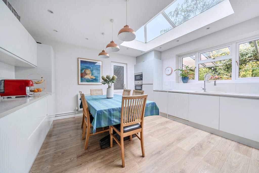 Main image of property: The Street, Borden, Sittingbourne, Kent, ME9 8JH