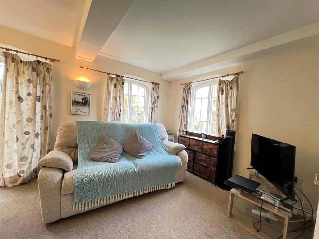 Additional property image - Newmarket Road, Great Chesterford, Saffron Walden