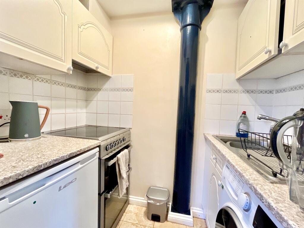 Additional property image - Newmarket Road, Great Chesterford, Saffron Walden