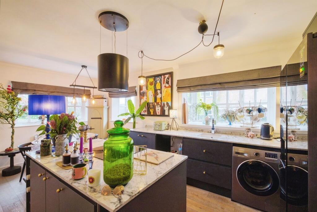 Additional property image - The Spinney, Newport, Saffron Walden