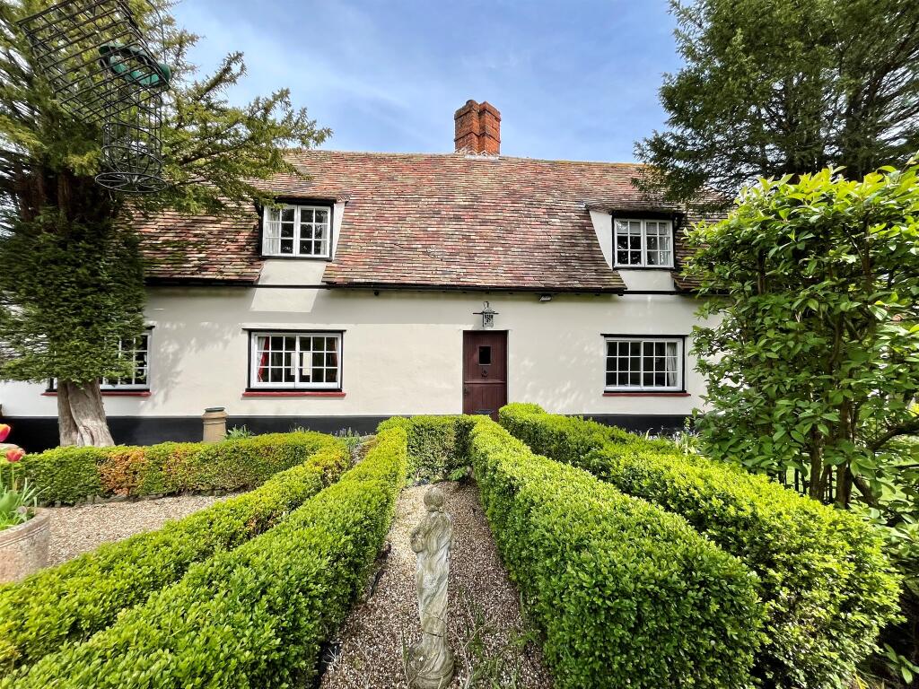 4 bedroom detached house for sale in West Wratting Road, Balsham
