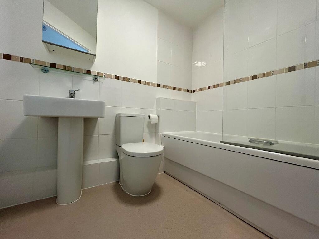 Additional property image - Allard Way, Saffron Walden