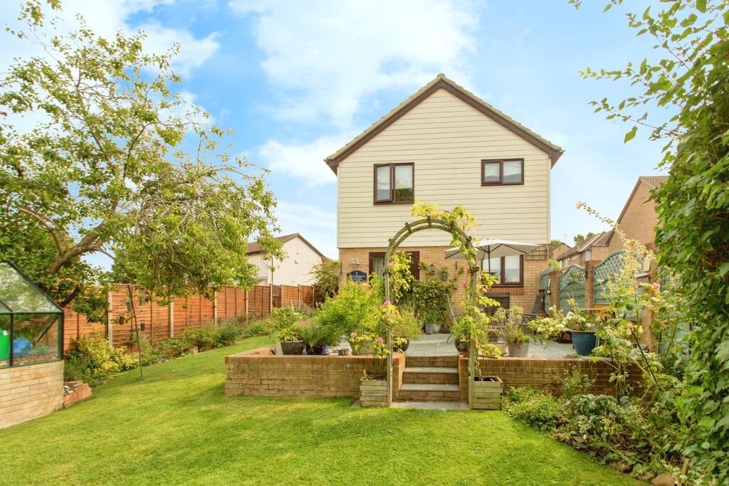 Additional property image - Usterdale Road, Saffron Walden