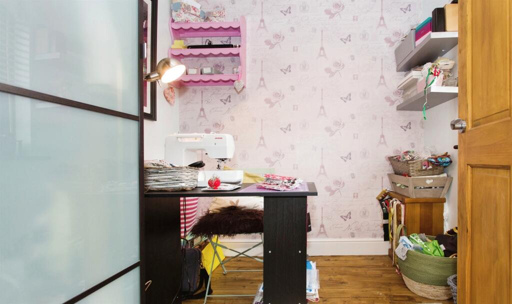 Additional property image - Usterdale Road, Saffron Walden
