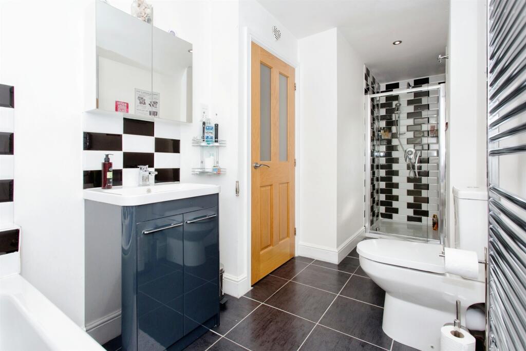 Additional property image - Usterdale Road, Saffron Walden
