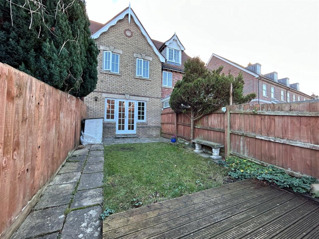 Additional property image - West Road, Saffron Walden