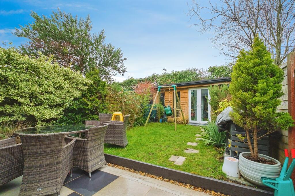 Additional property image - Victoria Avenue, Saffron Walden
