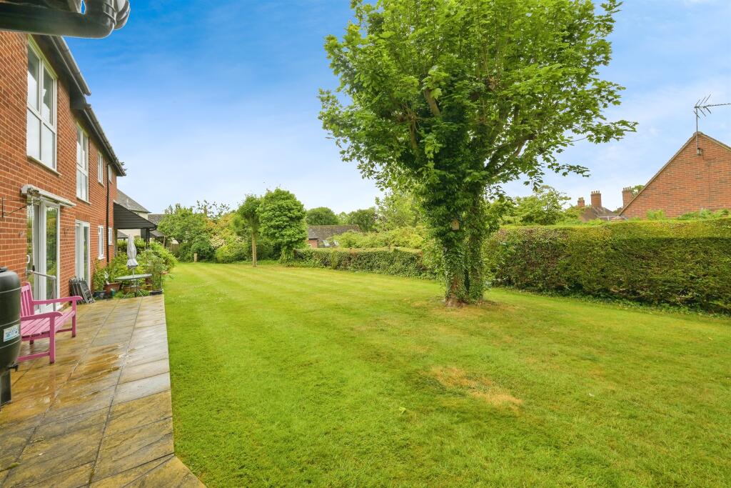 Main image of property: De Bohun Court, SAFFRON WALDEN