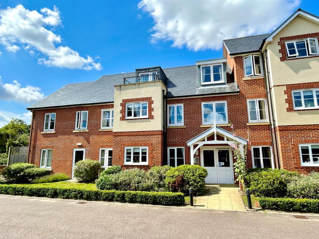 1 bedroom retirement property for sale in Radwinter Road, Saffron