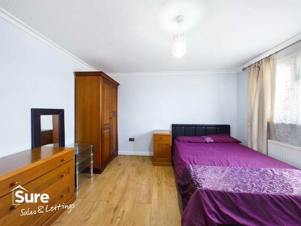 Main image of property: Tamar Green, Hemel Hempstead, Hertfordshire, HP2 6EP