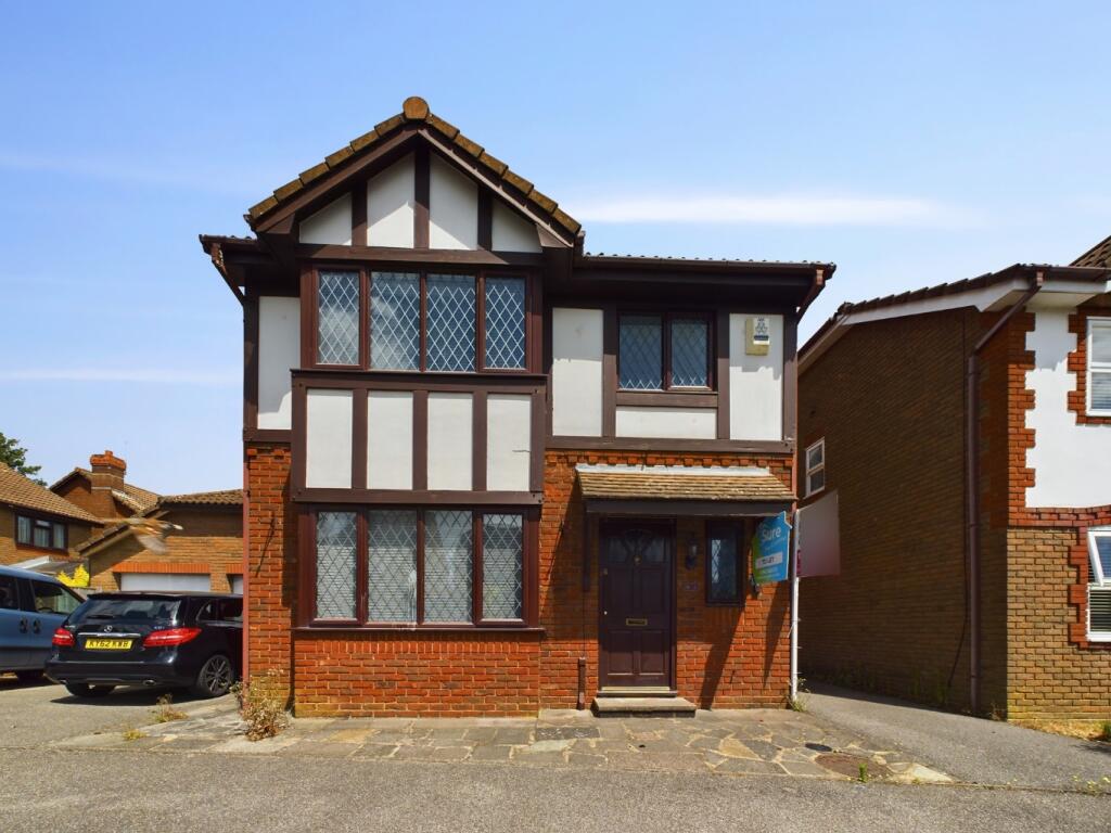 Main image of property: Kenilworth Close, Hemel Hempstead, Hertfordshire, HP2 4EY