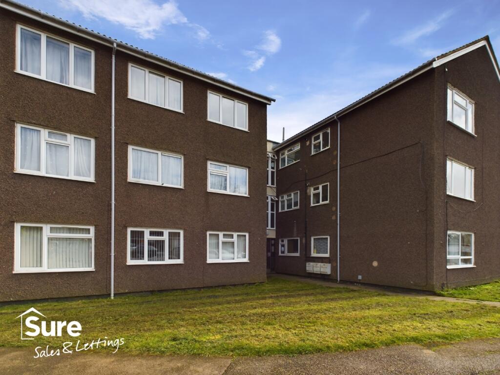 Main image of property: Claymore, Hemel Hempstead, Hertfordshire, HP2 6LN