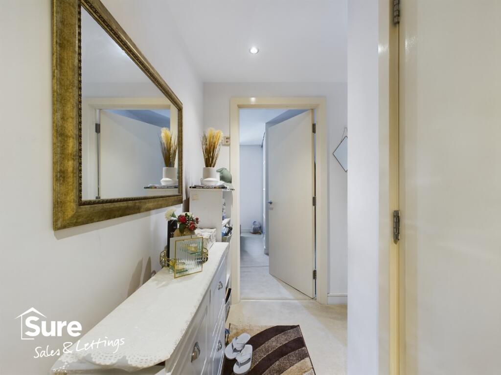 Main image of property: Cranstone Lodge, Cotterells, Hemel Hempstead, Hertfordshire, HP1 1AJ